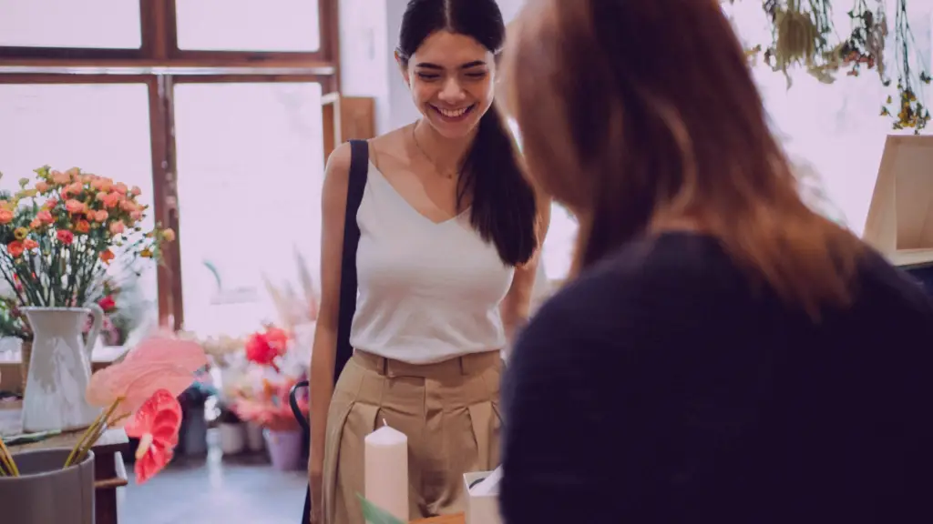 Como oferecer experiencias personalizadas em cada etapa da jornada do cliente